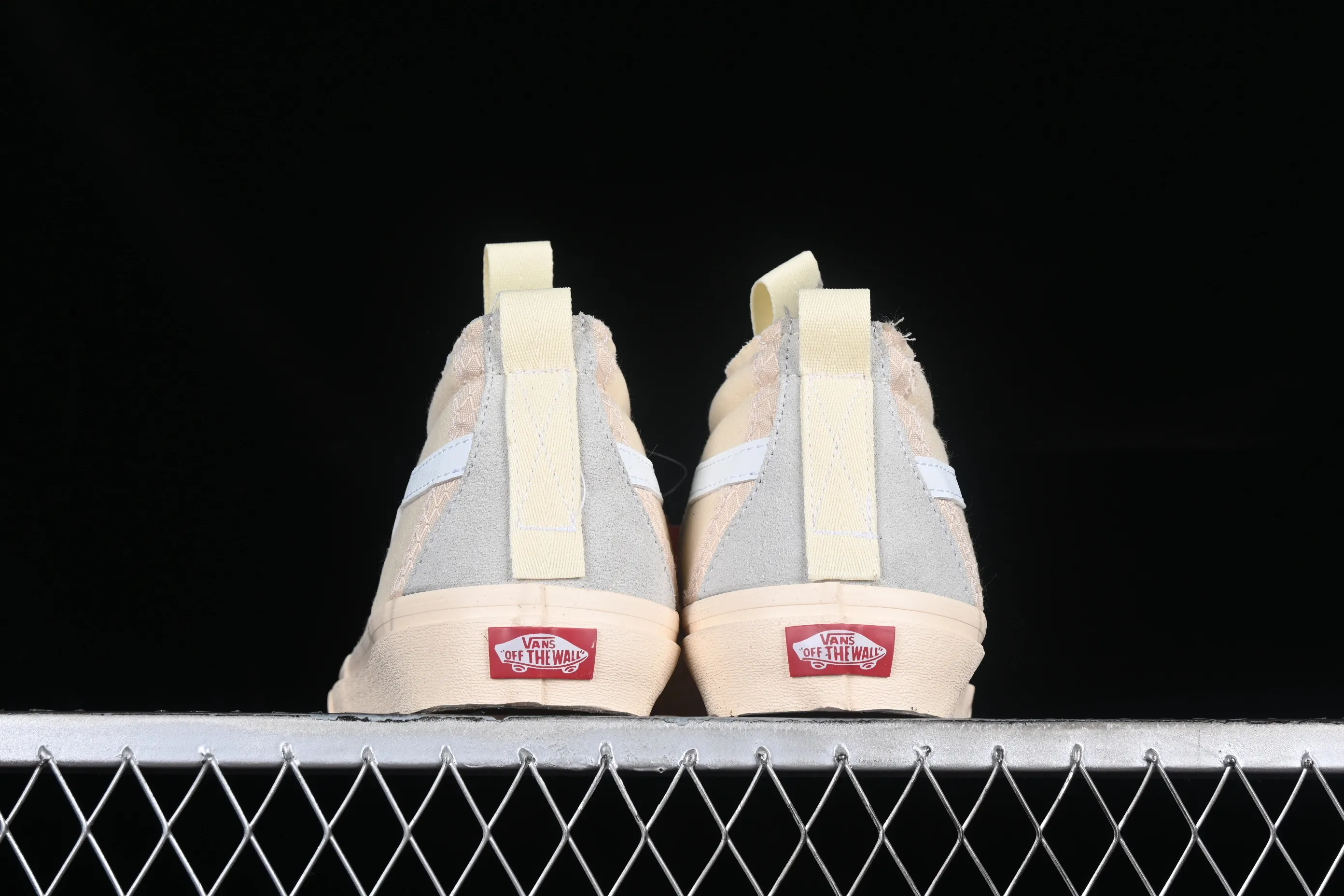 All categories Vans Vans series Vans Mid Vans China A.B.C x Vans Sk8-Hi Ext Vans joint high-top casual sneakers VN000BW6ECR